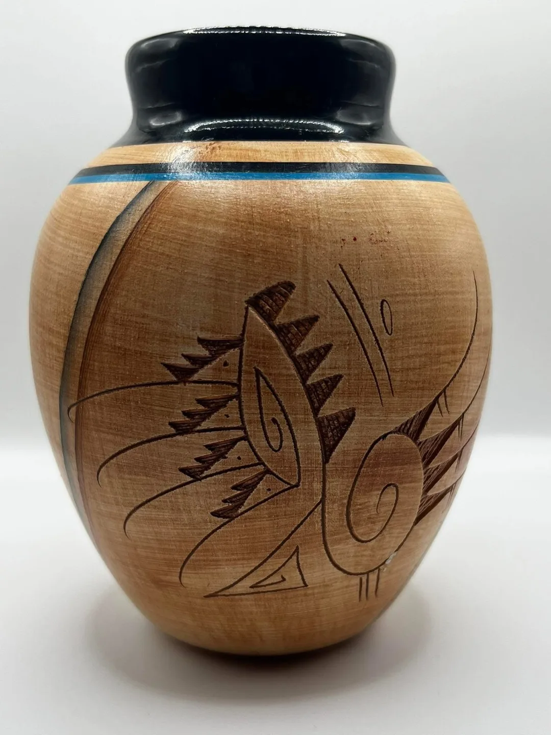 Mitchel Blackhorse Navajo Pottery image indicator(2)