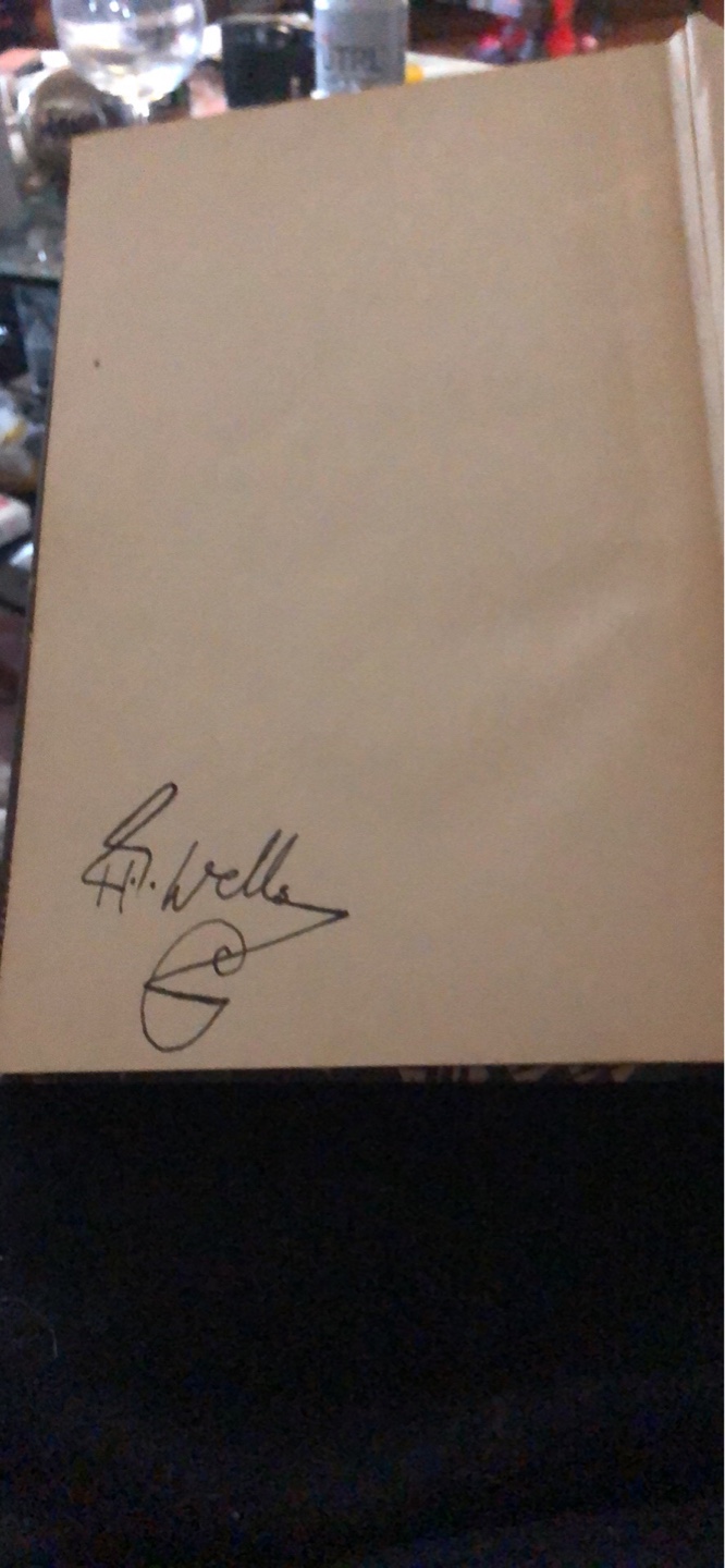 Signed copy of The Time Machine by H.G. Wells - photo 2