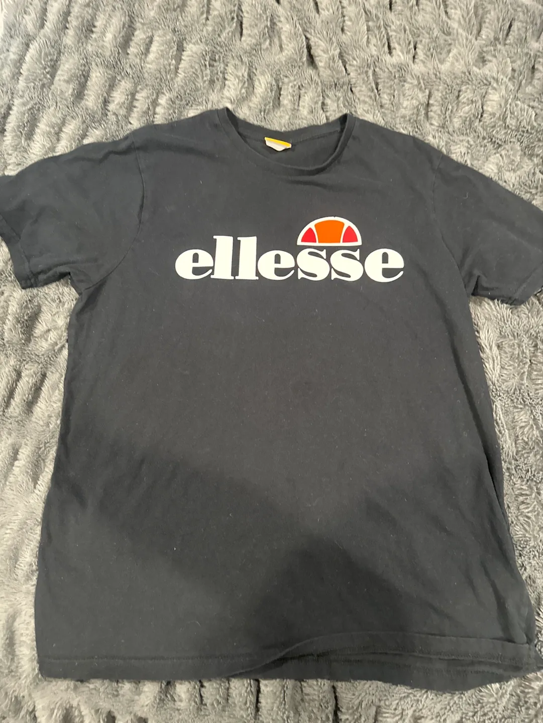 ellesse Black T-Shirt thumbnail