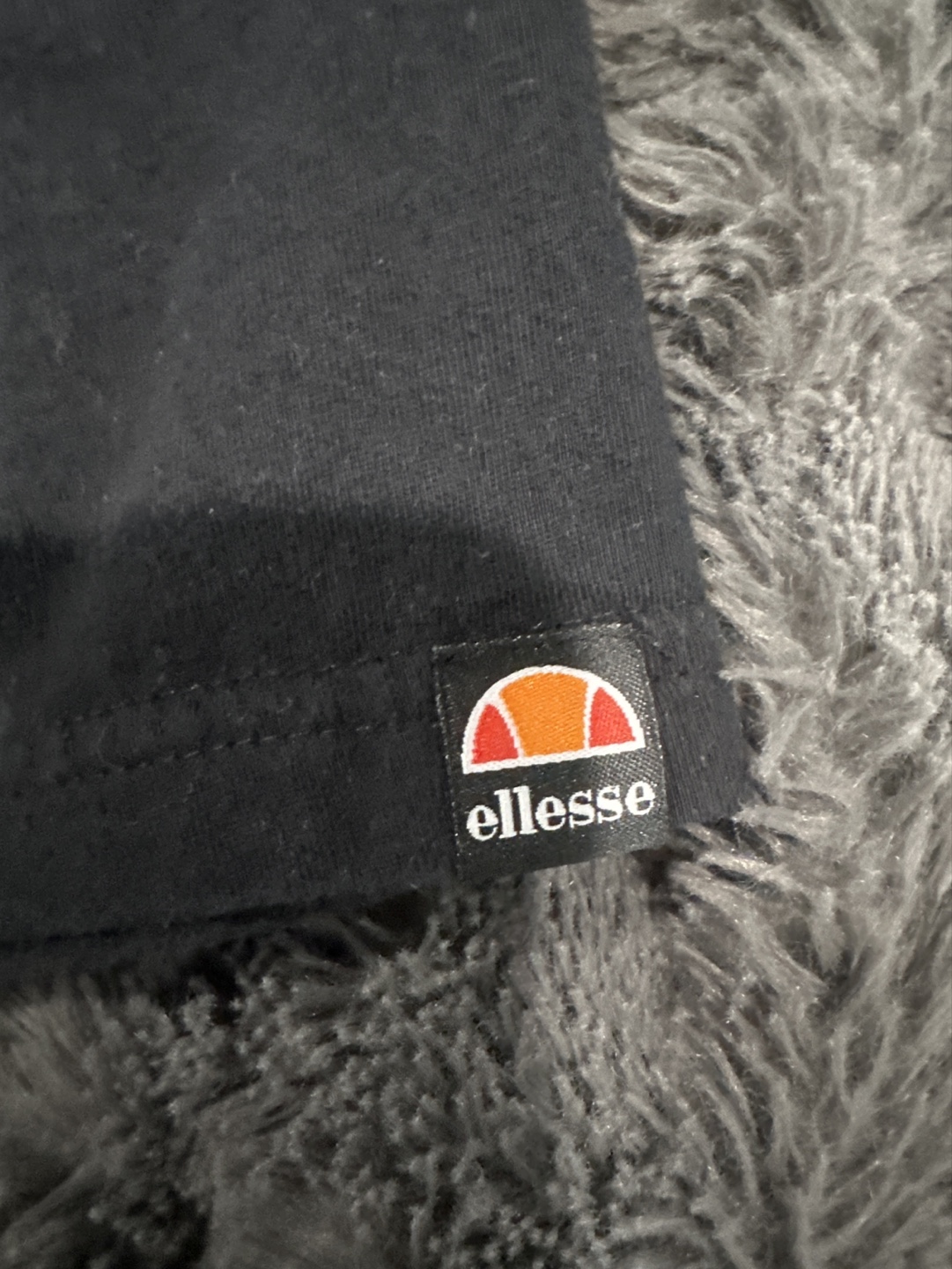 ellesse Black T-Shirt - photo 4