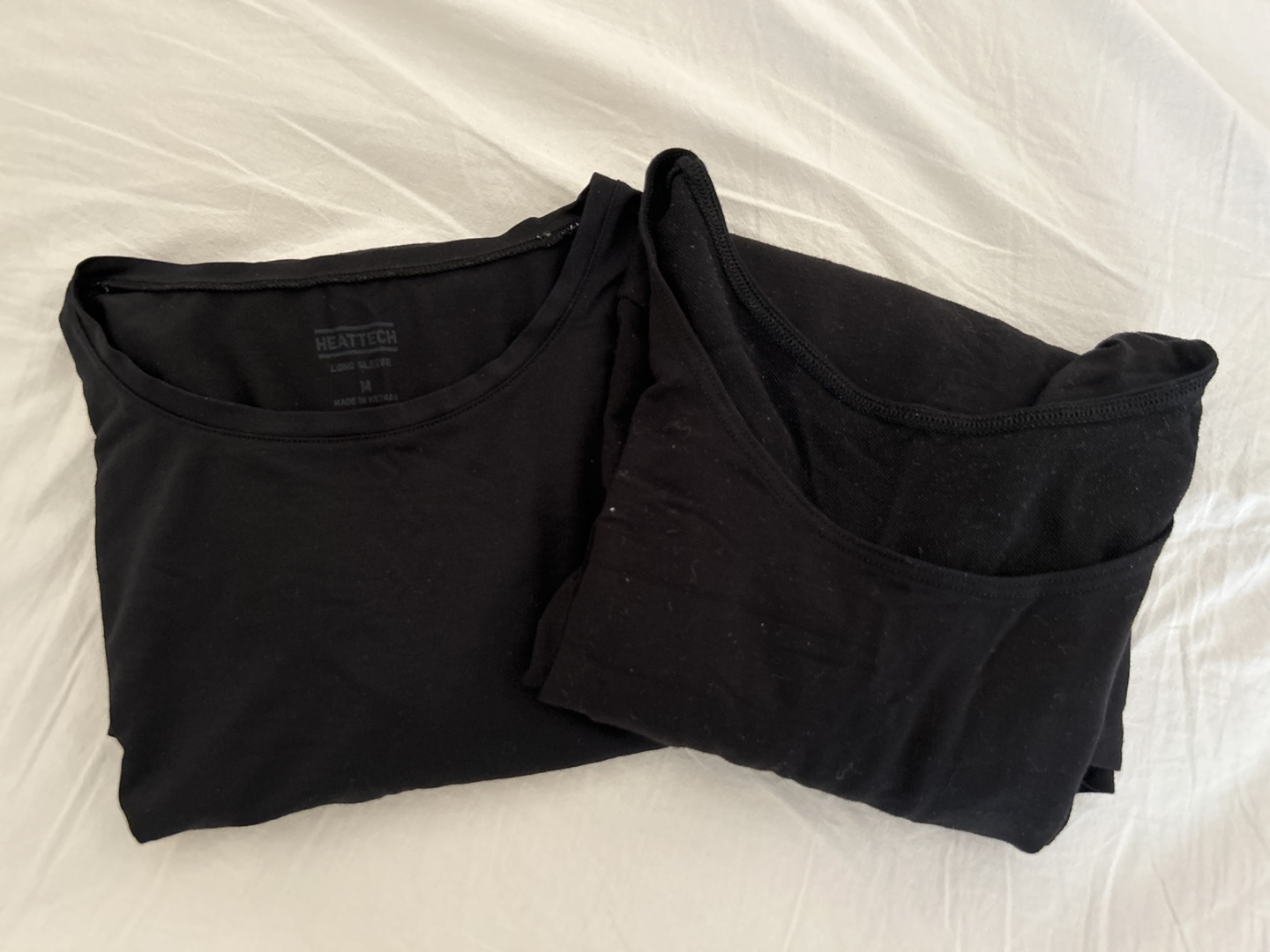 UNIQLO 2 Heattech Long Sleeve Shirts - Size M