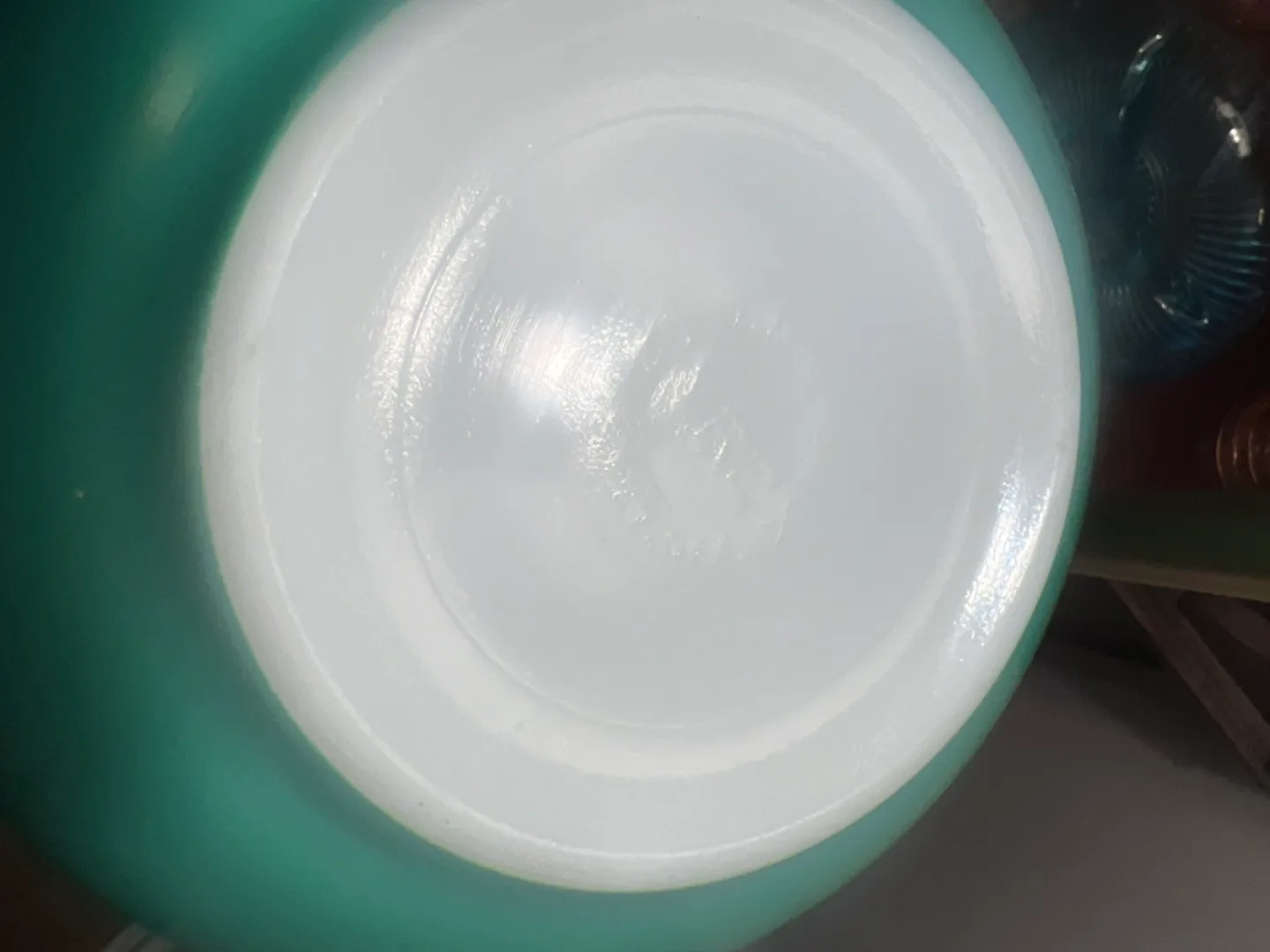 Vintage Pyrex Mixing Bowl, dark Green image indicator(2)