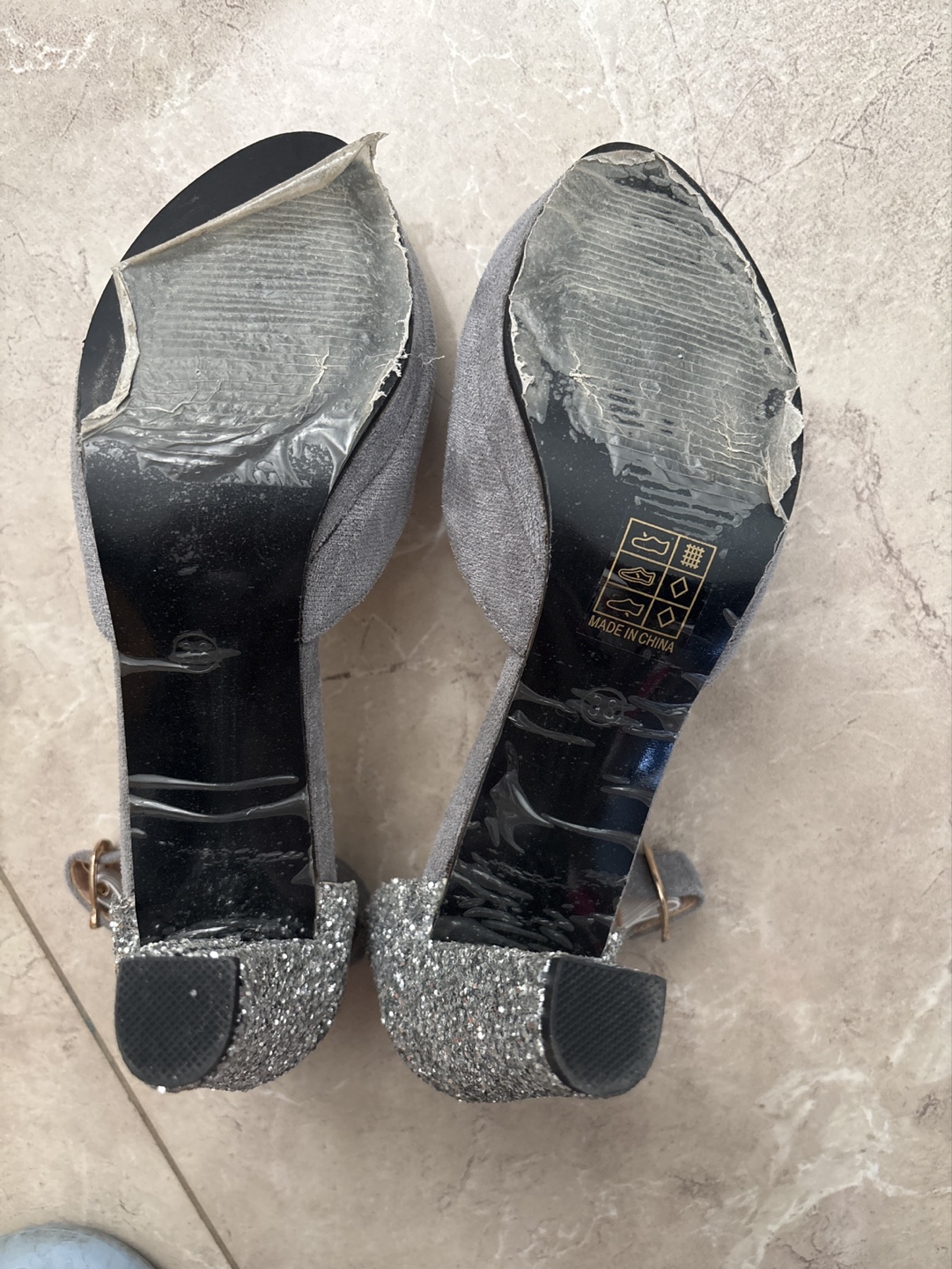Grey Glitter Block Heel Ankle Strap Sandals - photo 3