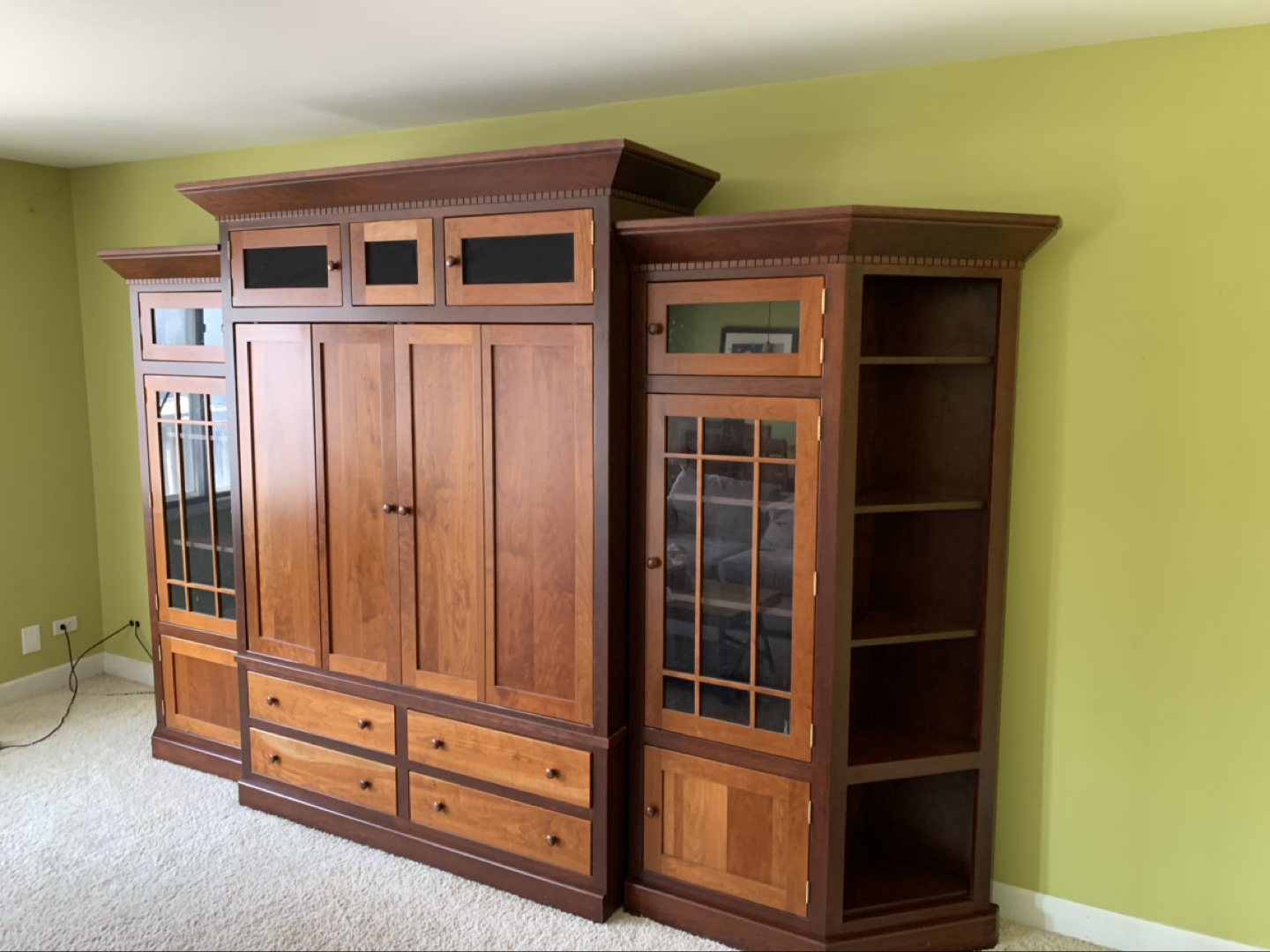 Large Amish entertainment center - photo 4