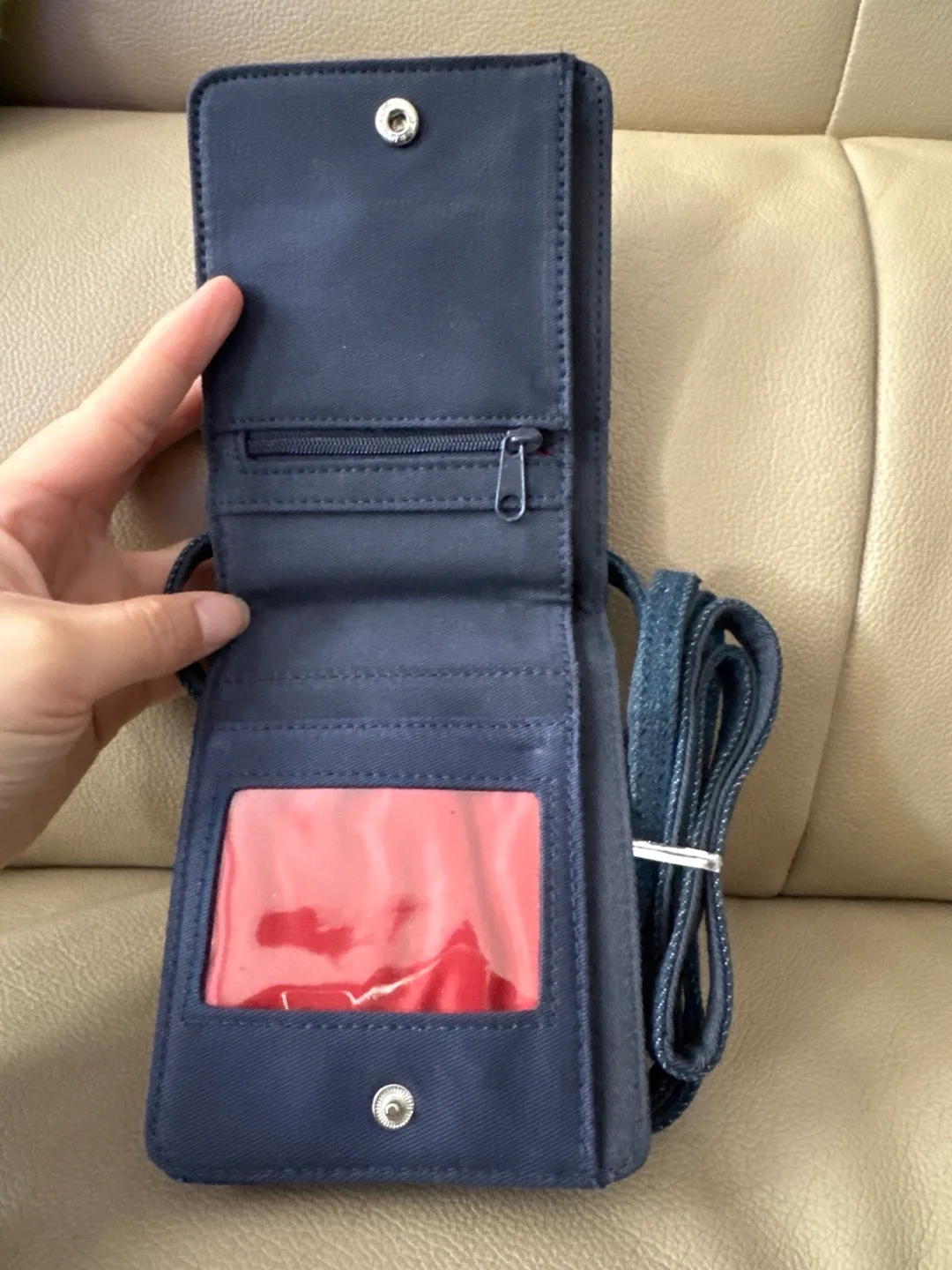 Brand New Cat ID Travel Pouch 💚 image indicator(4)