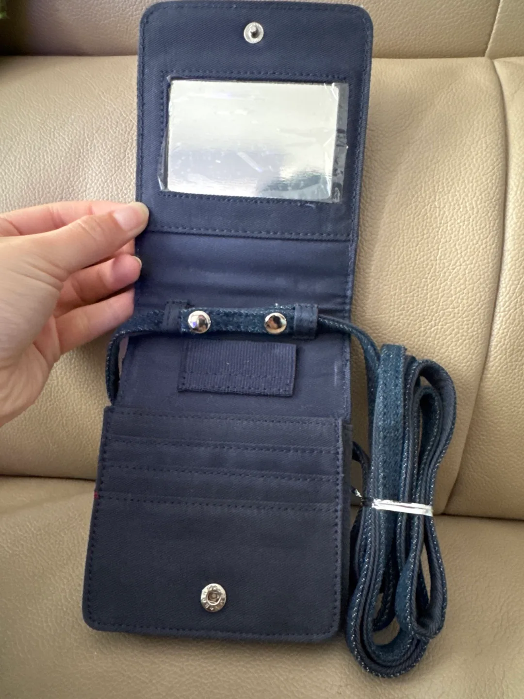 Brand New Cat ID Travel Pouch 💚 image indicator(3)