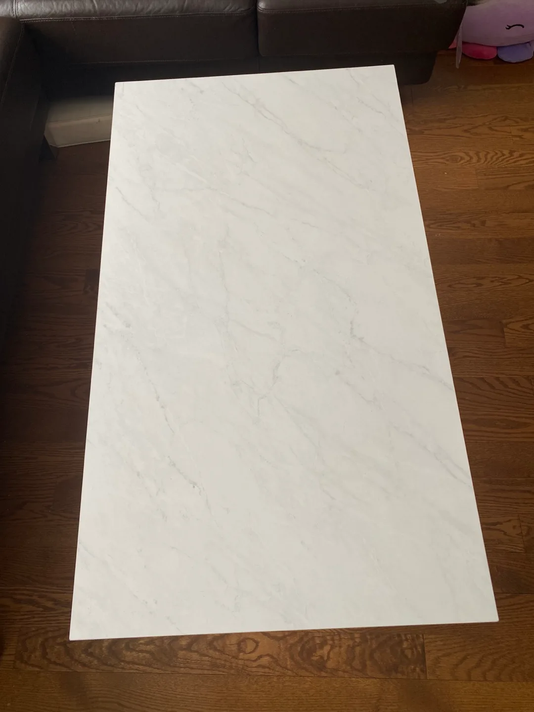 White Marble like Coffee Table with Black Metal Frame image indicator(2)