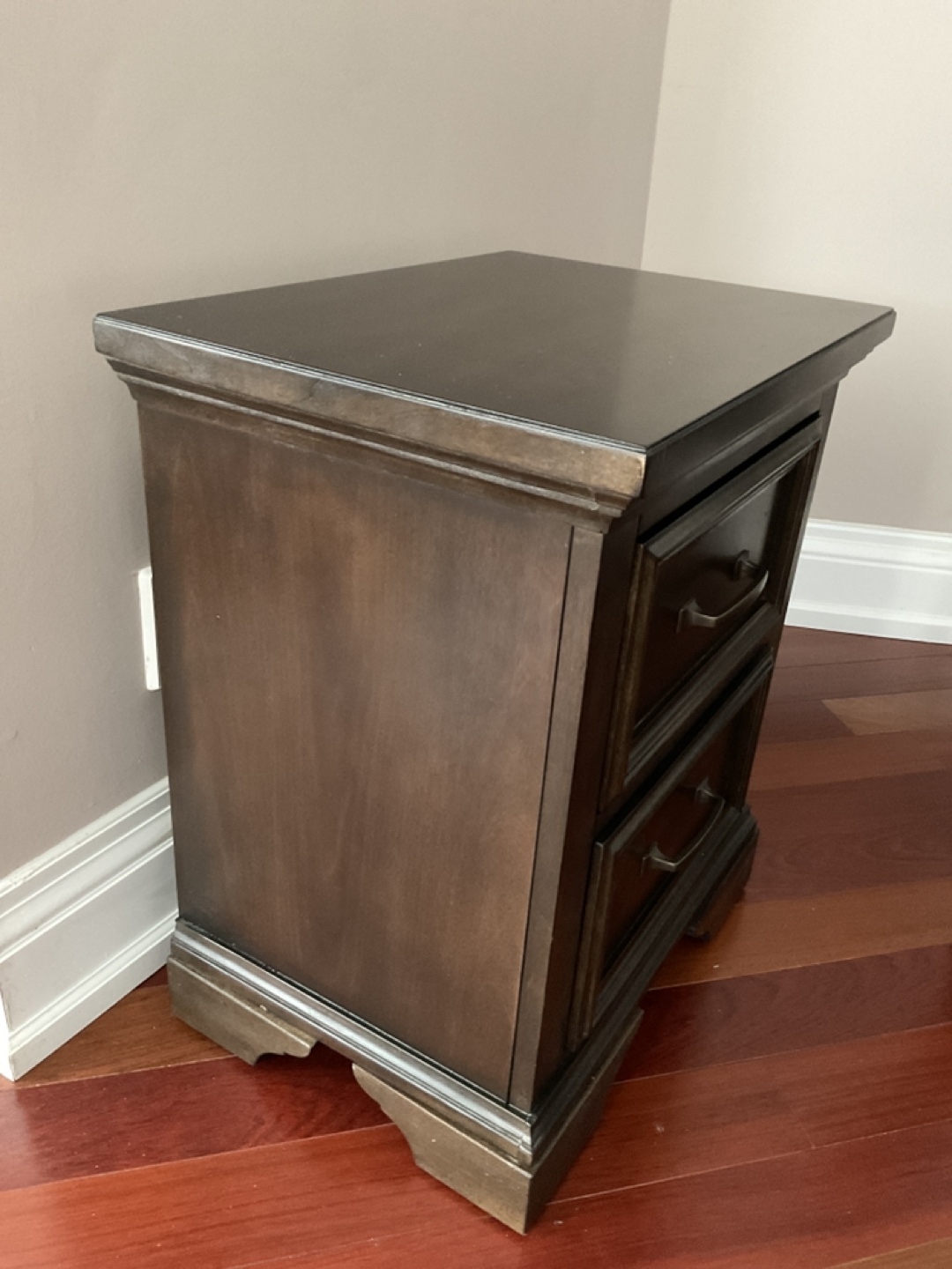 Set of 2 Nightstands - photo 3