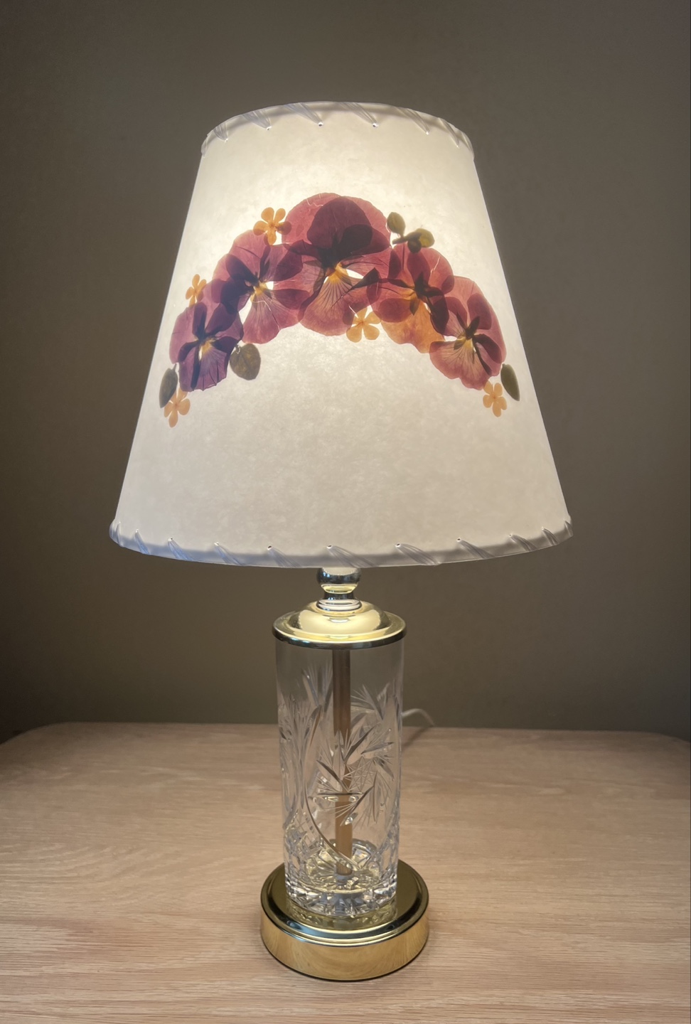 Vintage Pinwheel Crystal Table Lamp - photo 2