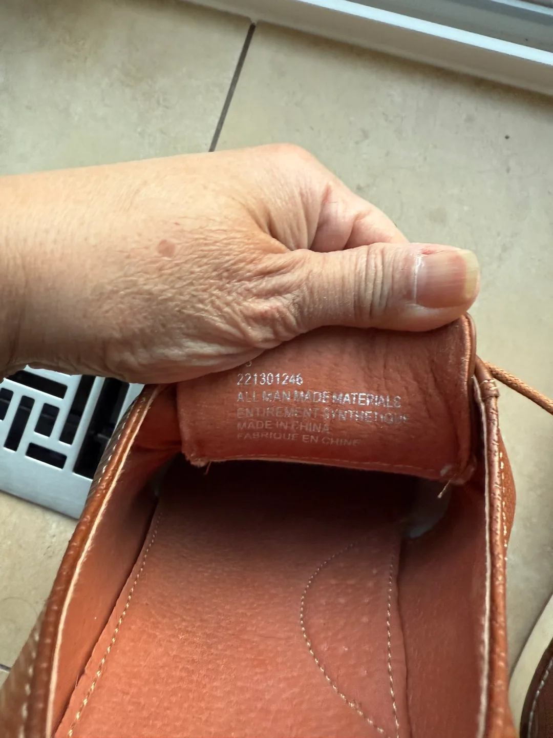 Size 13 brown men’s dress shoes image indicator(3)