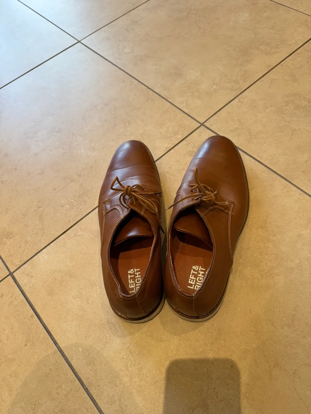 Size 13 brown men’s dress shoes image indicator(2)