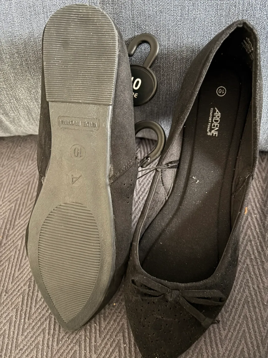 Ardene Women's Black Suede Flats - Size 10 image indicator(2)