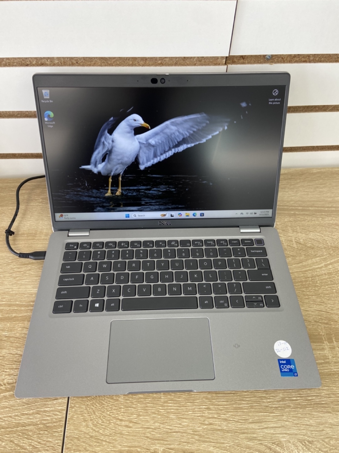 Dell Laptop - Excellent Condition