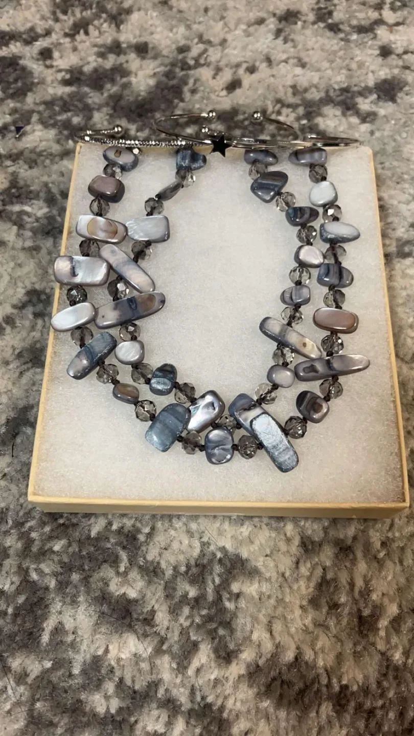 Handmade Unique Beaded Necklace and Earring Sets thumbnail