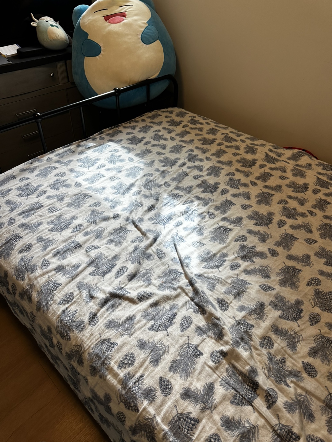 Ikea Sagstua Queen Bed Frame - photo 3
