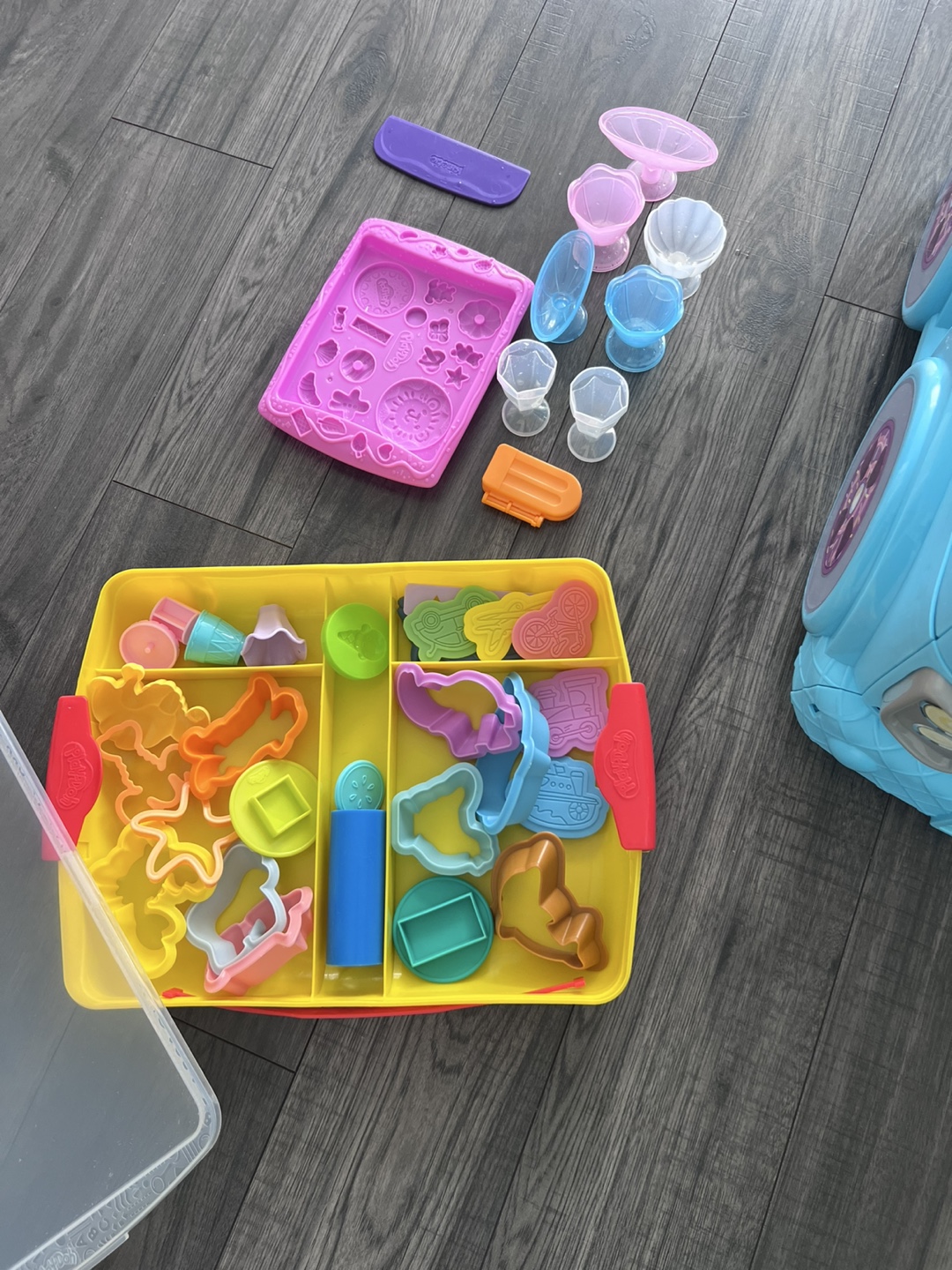 Play-Doh Ice Cream Cart Playset with Accessories - photo 5