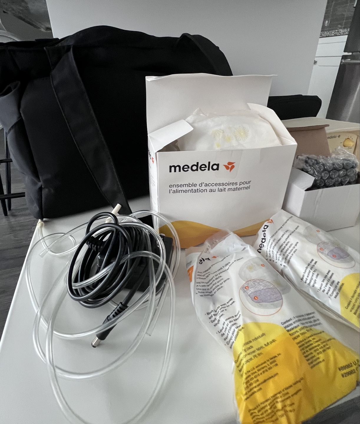 Medela Pump in Style Double Breastpump with Accessories - photo 5