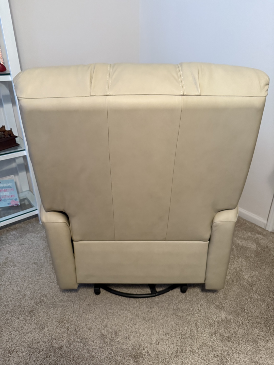 Beige Leather Recliner - photo 3