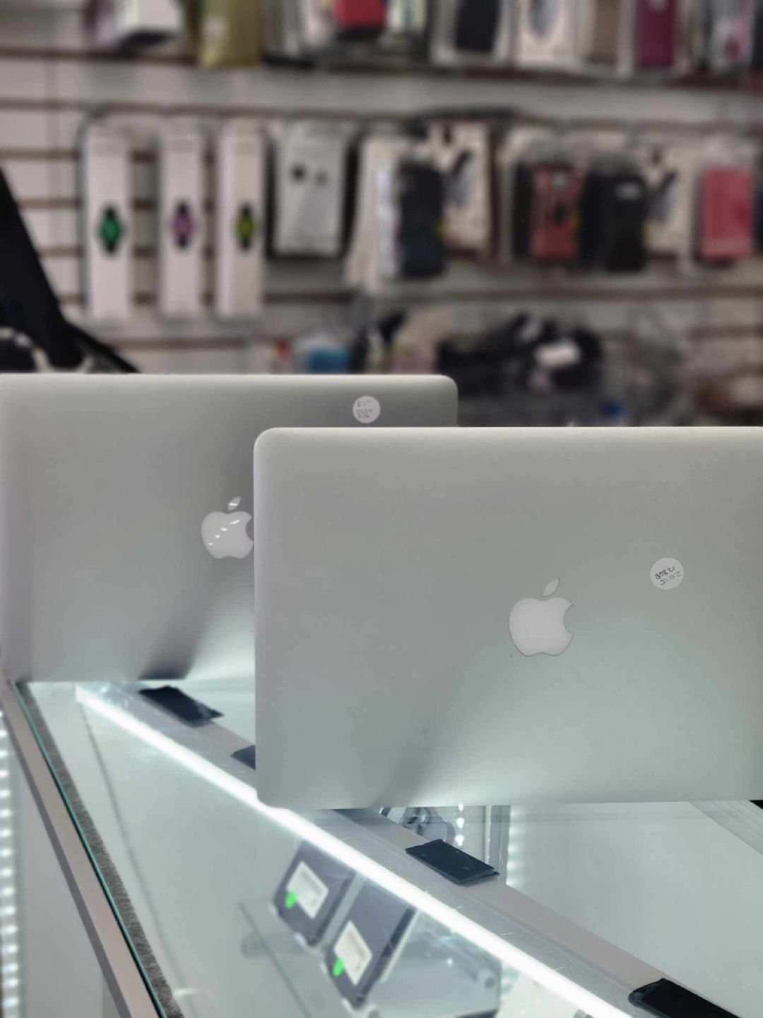 Used MacBook Air Laptops - Various Models - photo 4