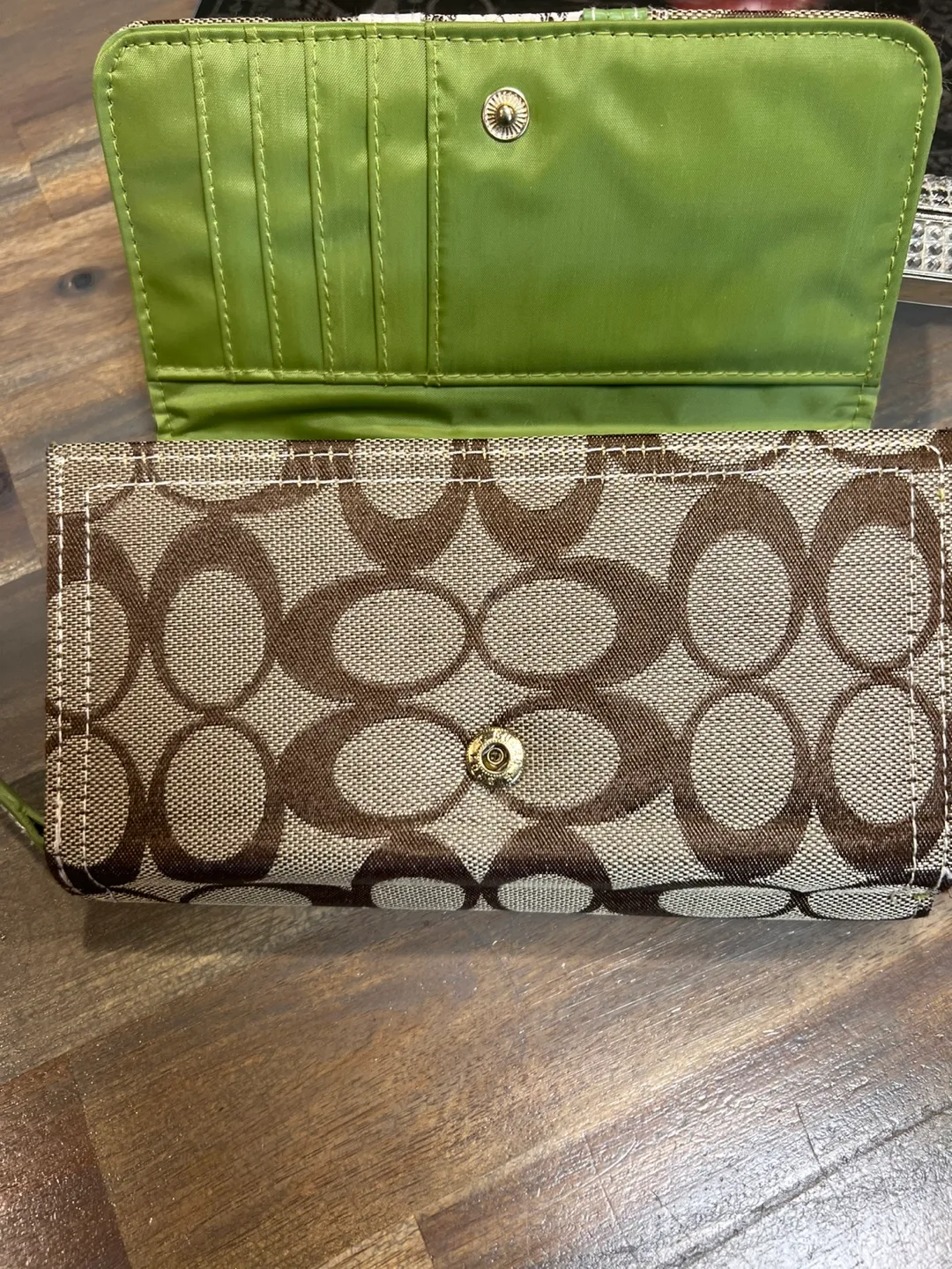 Coach®️  REPLICA Wallet & Clutch image indicator(2)