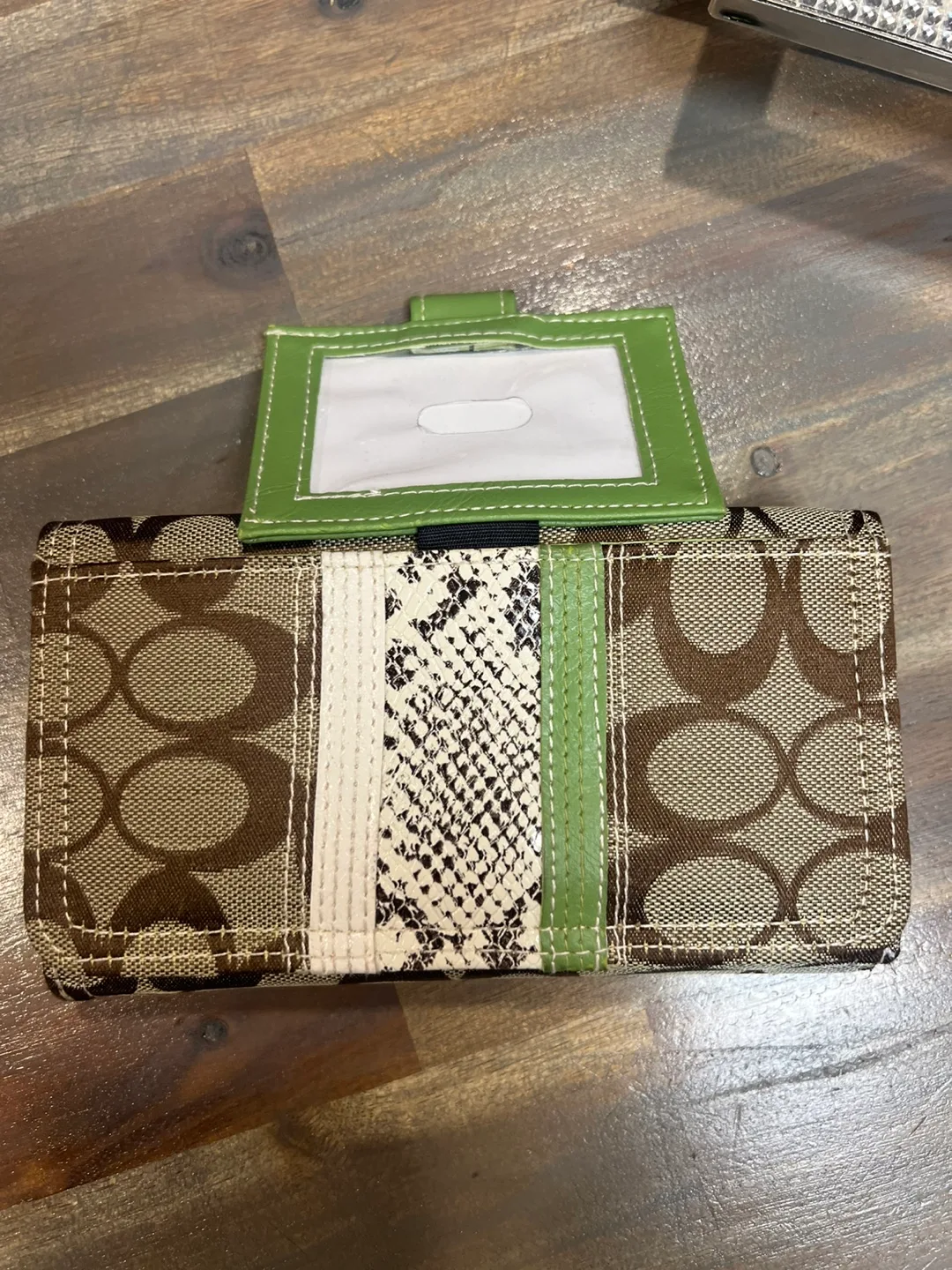 Coach®️  REPLICA Wallet & Clutch image indicator(6)