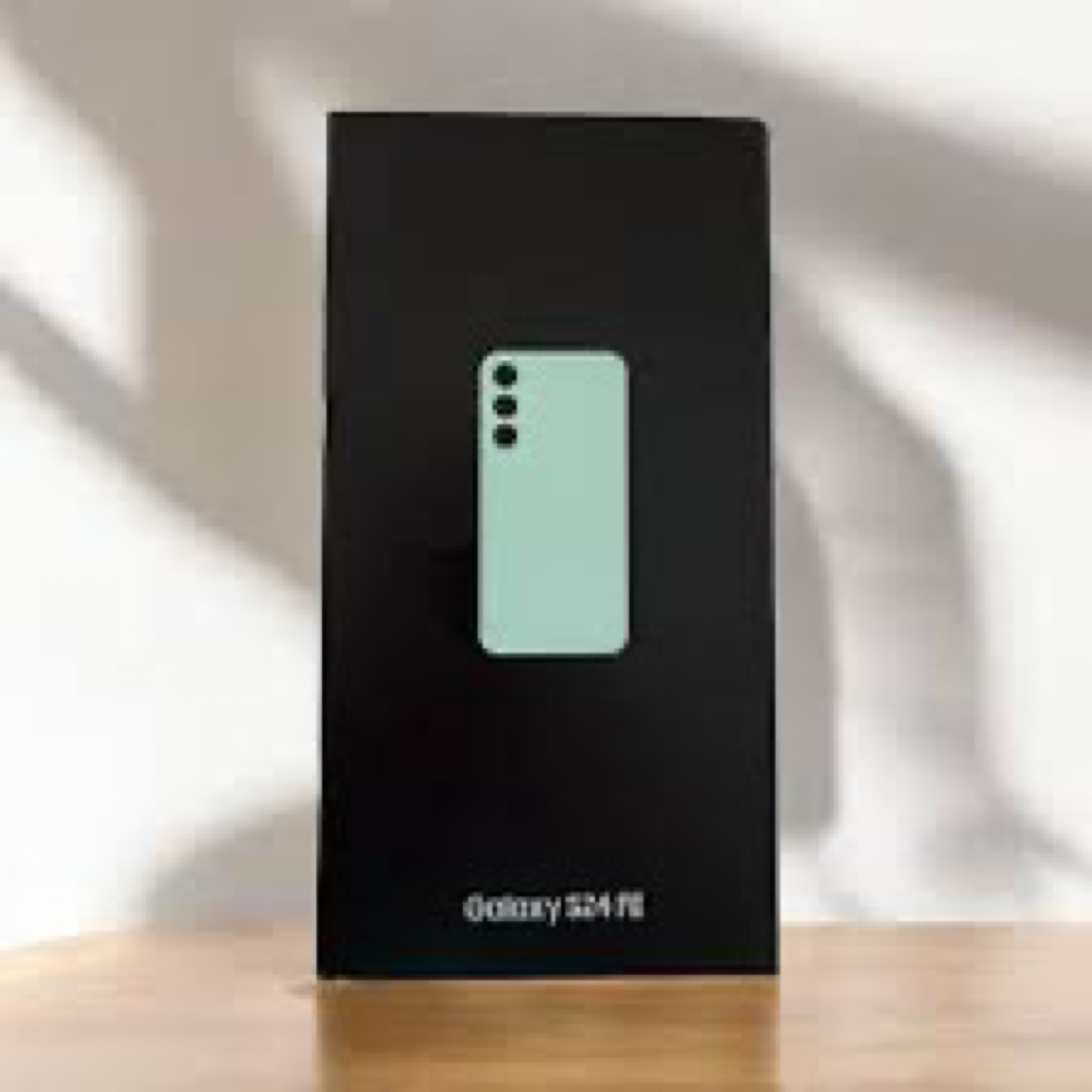 Brand New Samsung Galaxy S24 FE  128gb - photo 3