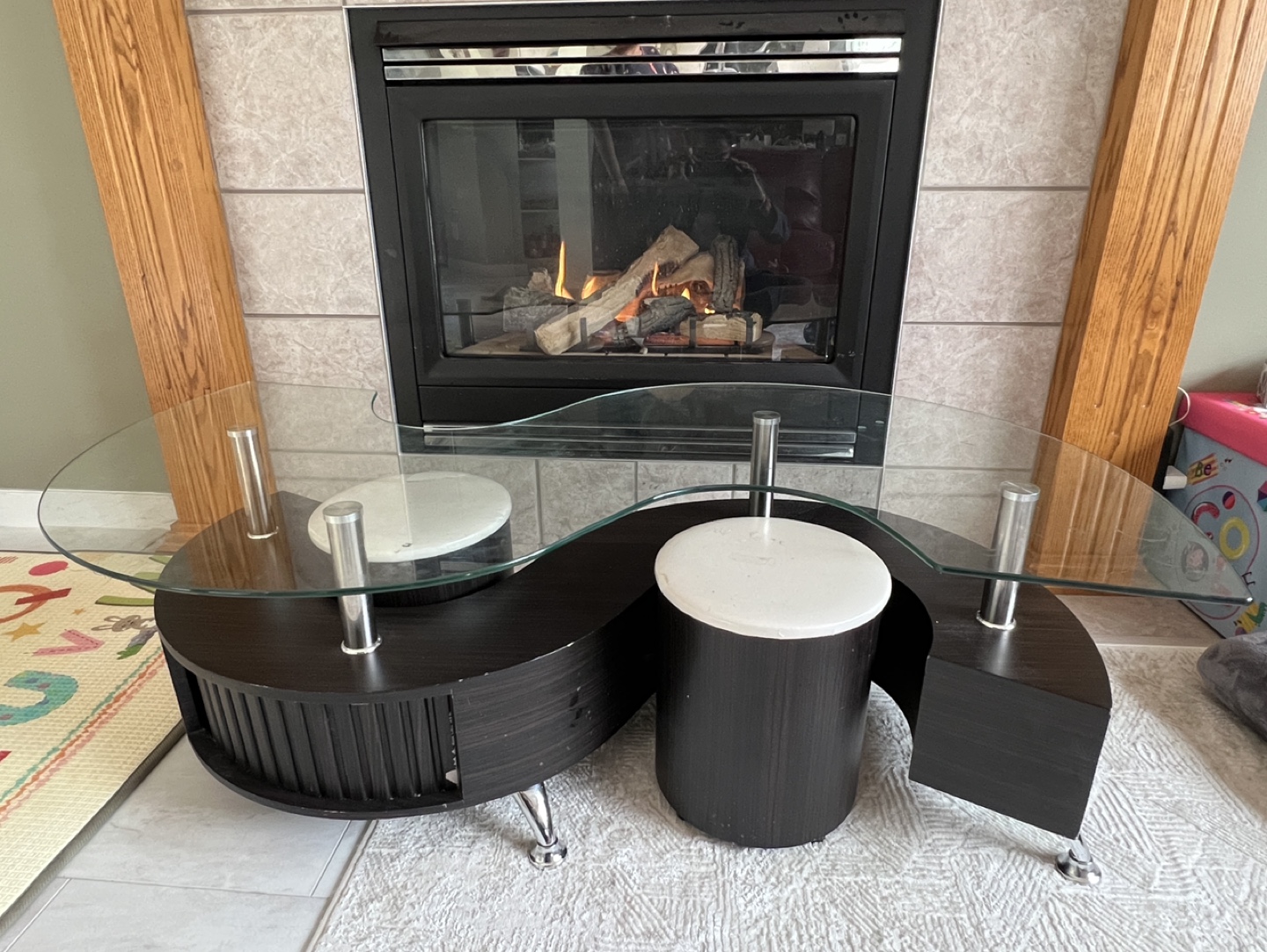 💚Unique S-Shaped Coffee Table with Two Ottomans - photo 3
