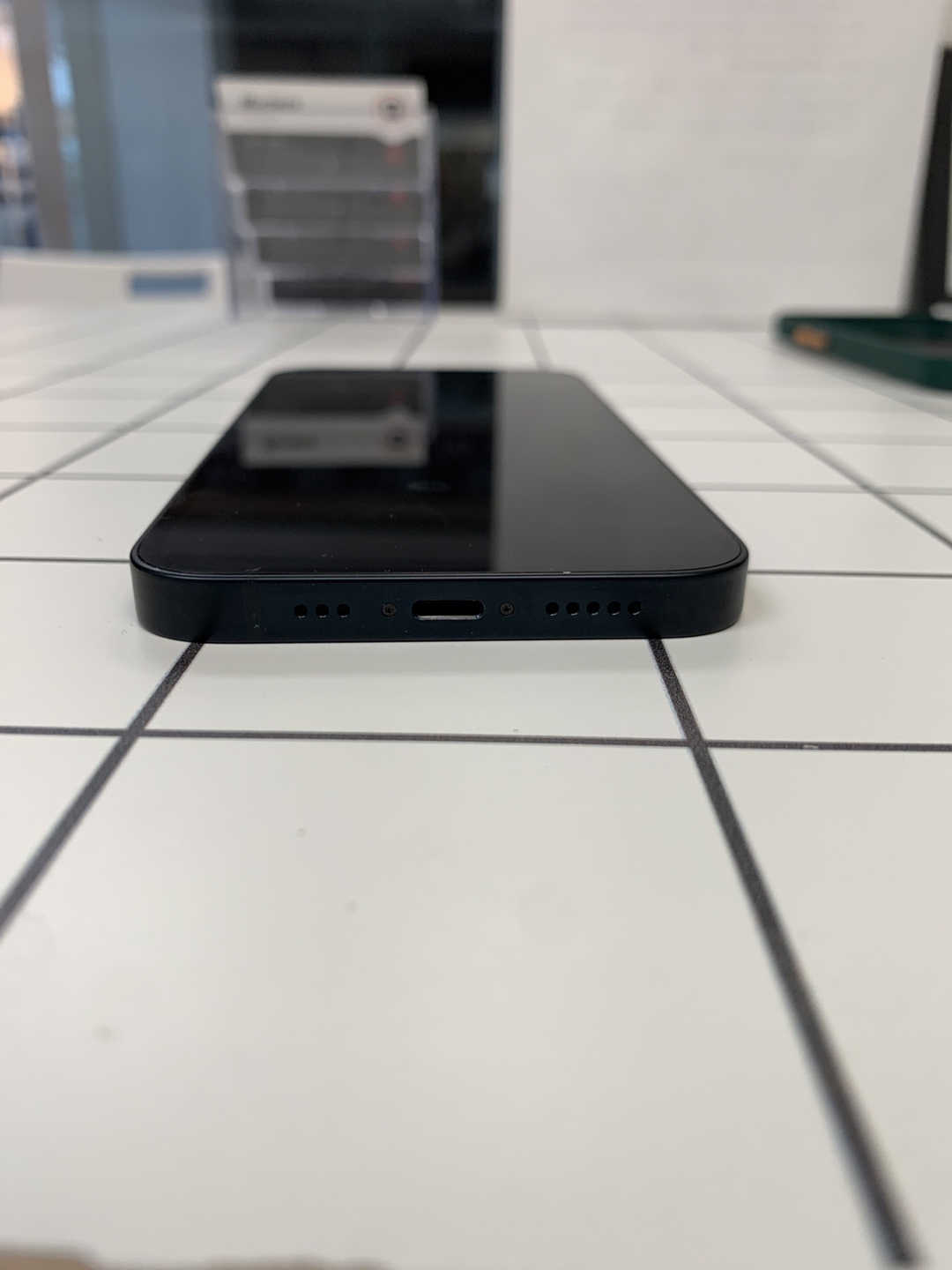 iPhone 14 Black 128 GB Black - photo 4