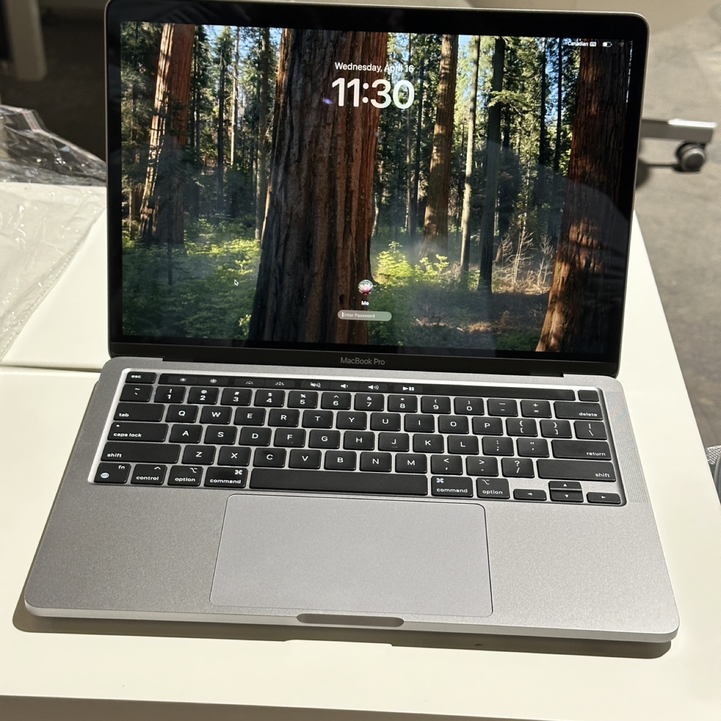 Apple - MacBook Pro (2020) - M1 16/512 GB