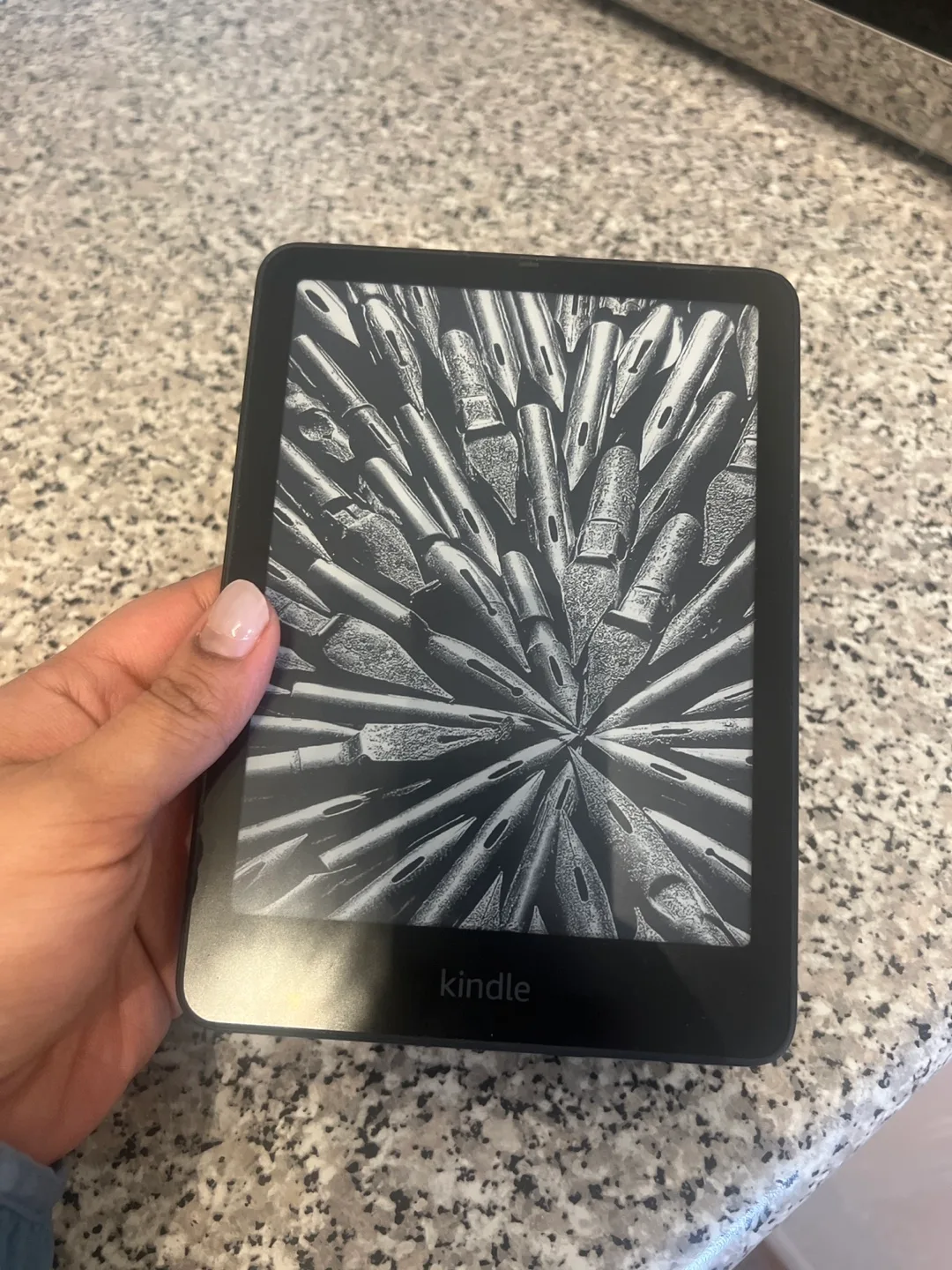 Amazon Kindle Paperwhite E-reader image indicator(5)