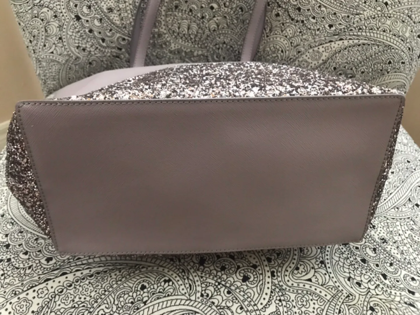 Kate Spade New York Glitter Tote Bag image indicator(4)