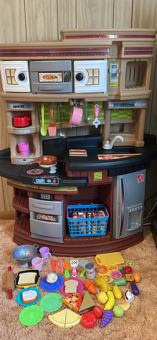 Step2 Naturally Playful Kitchen Playset with Accessories