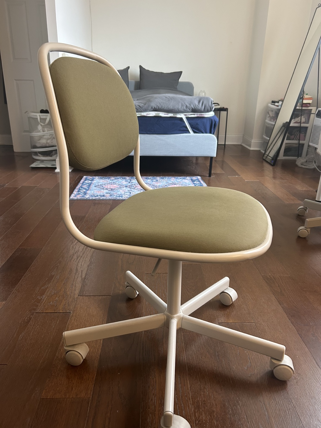 IKEA FLINTAN Swivel Chair - Olive Green