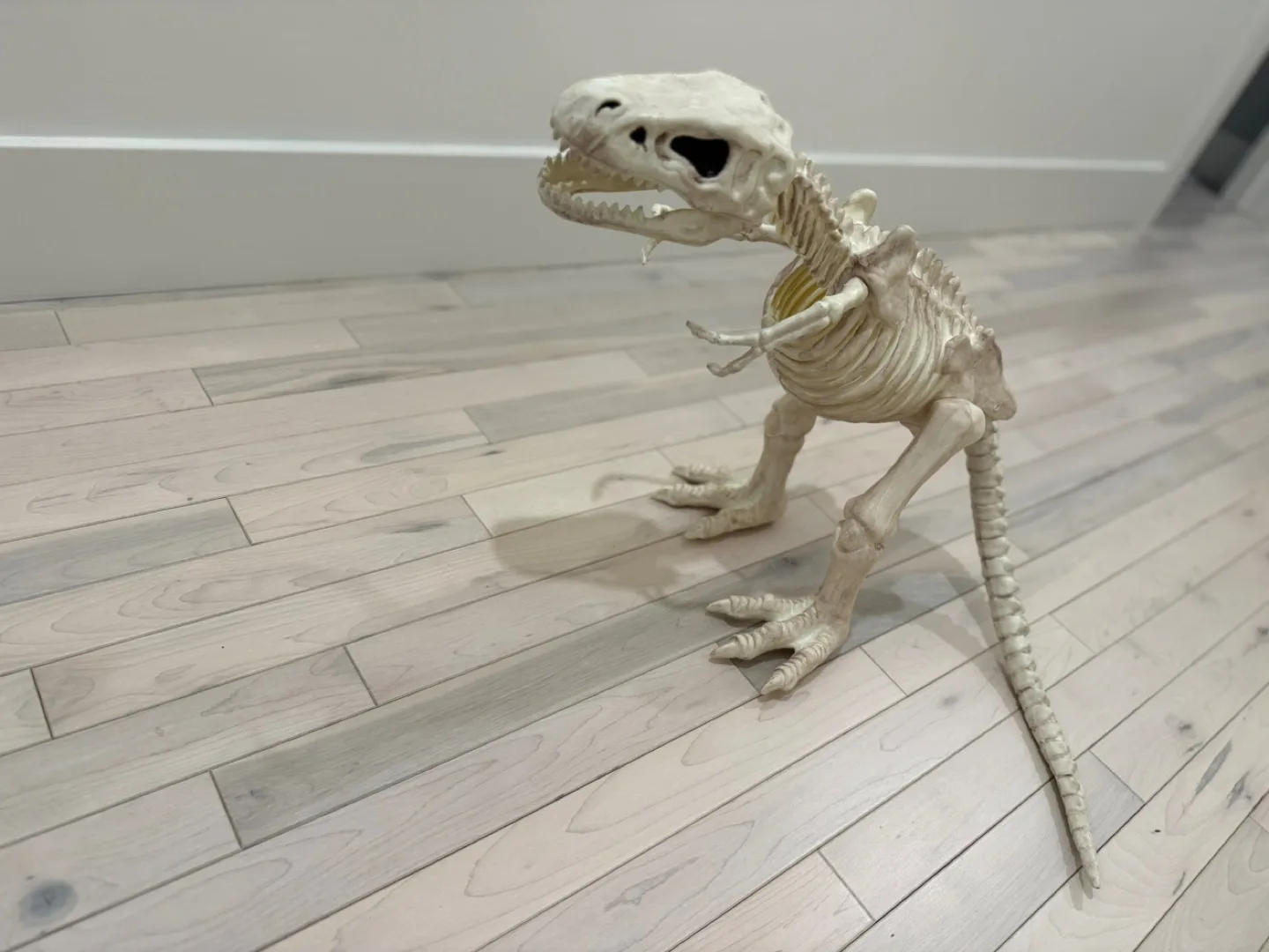 T-Rex Skeleton Figurine thumbnail