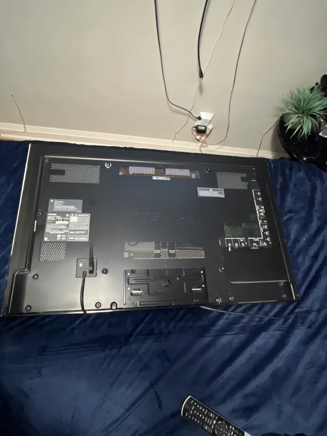 Toshiba 42 Inch LCD HDTV - 42SL417U image indicator(4)