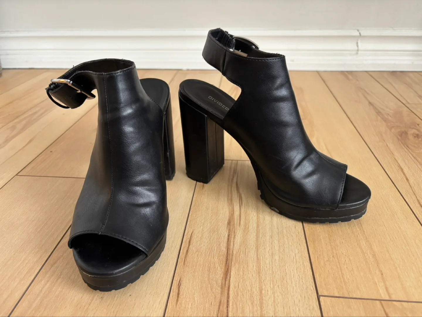 Black platform heels, size 7 thumbnail