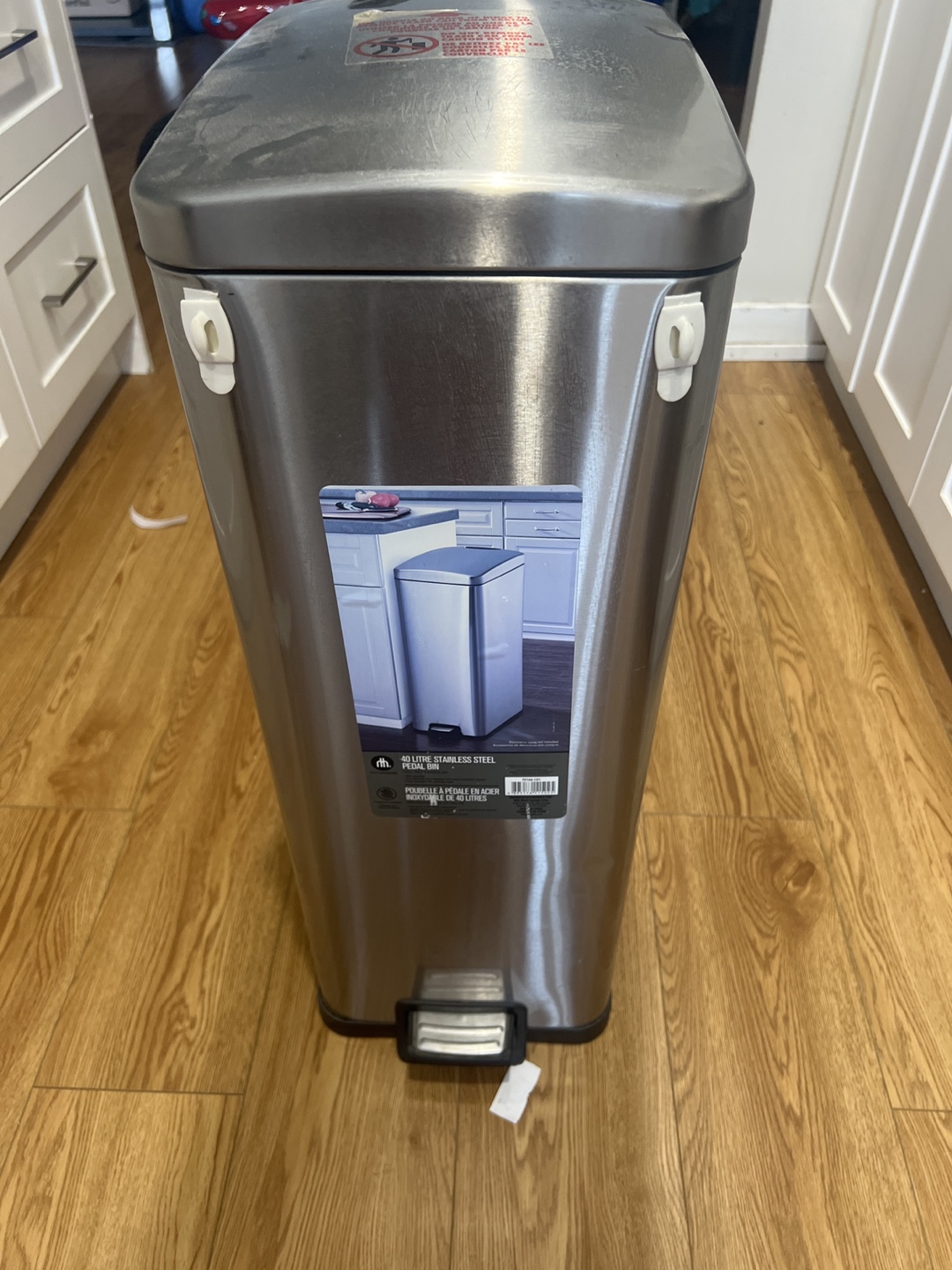 Stainless Steel Step Trash Can - photo 2