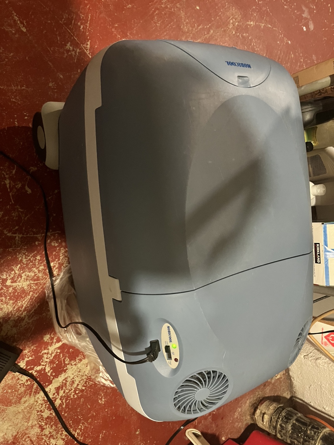 Mobicool 45-Litre Wheeled Thermoelectric Cooler/Warmer - photo 3