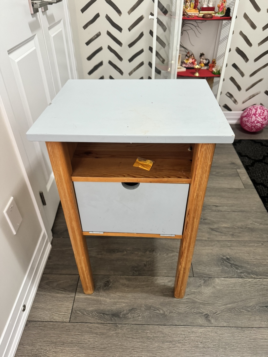 Small wooden table with drawer - photo 2