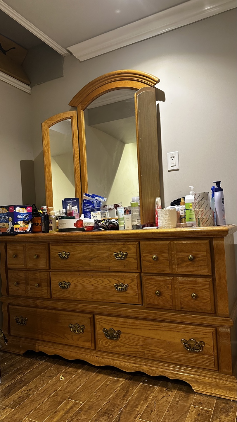 Oak Bedroom Set - Dresser and Nightstand