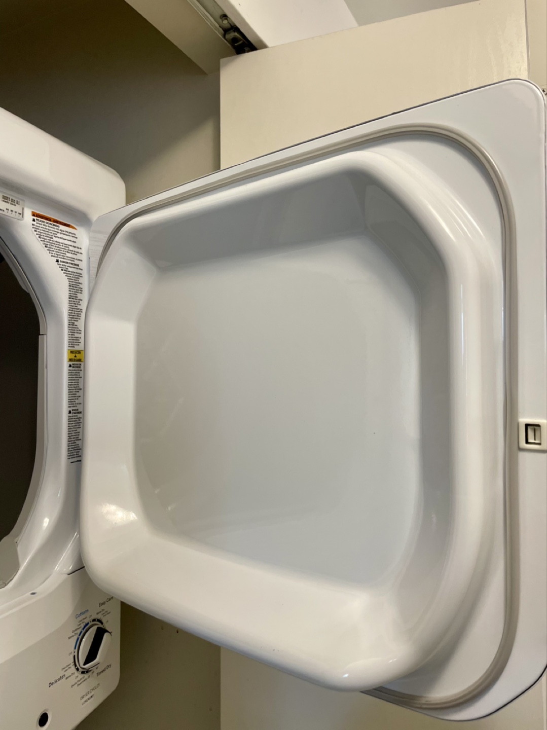 GE Stackable Washer and Dryer - photo 3
