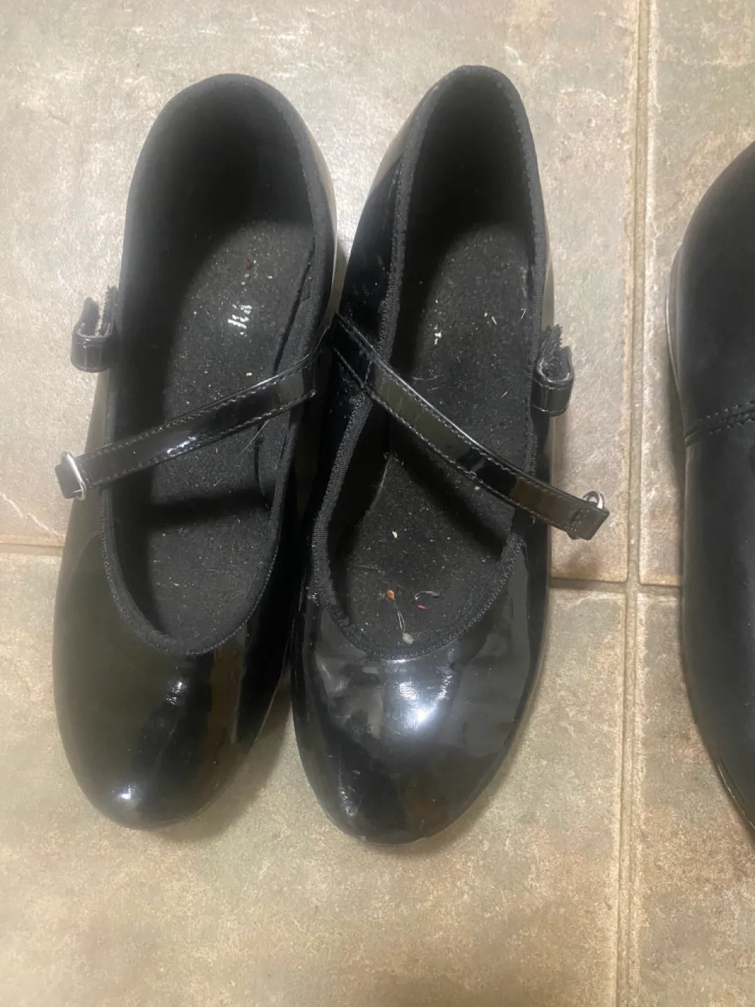 Used Tap Shoes -Girls 💚 image indicator(2)