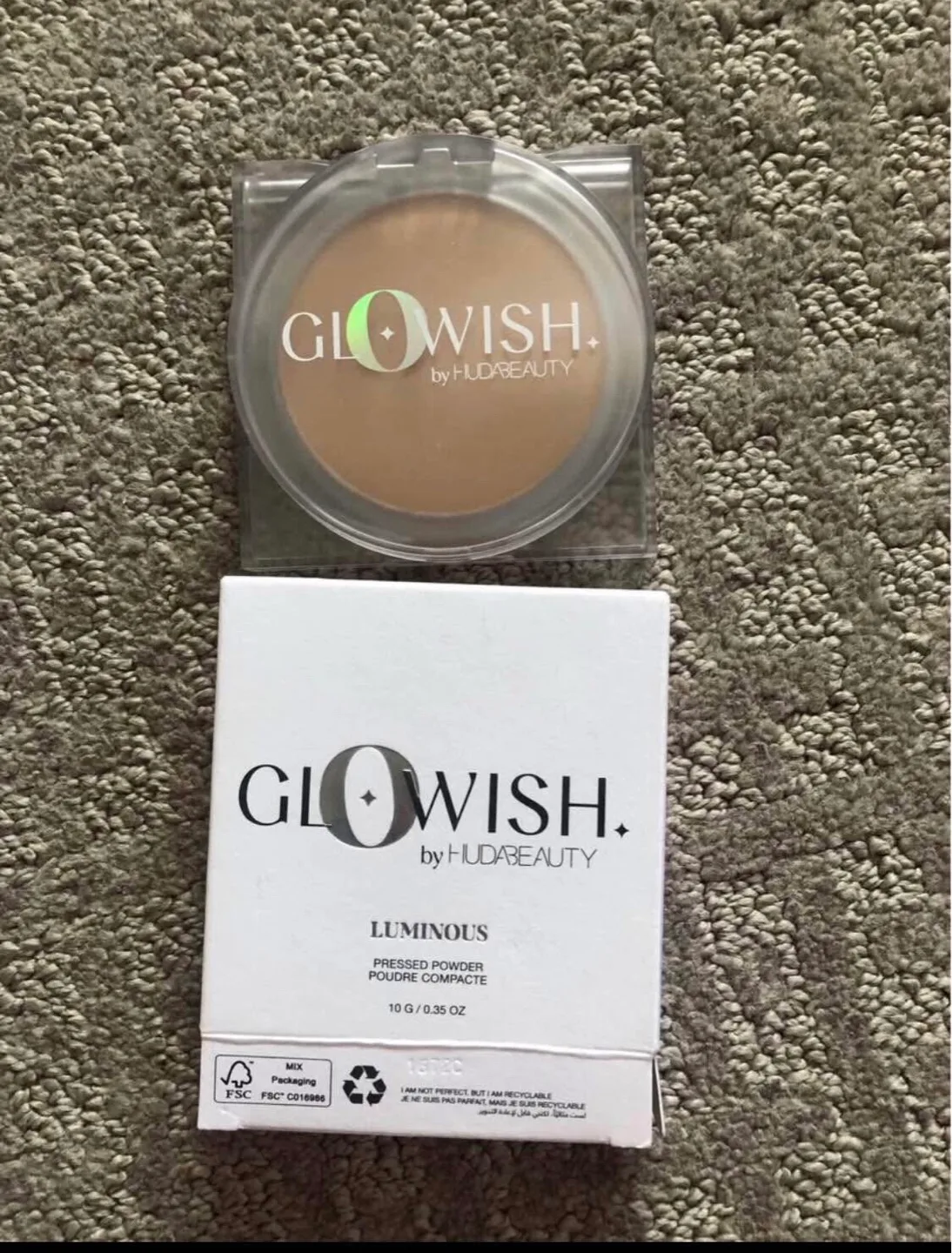 HUDABEAUTY Glowish luminous pressed powder 10g in 03 light thumbnail
