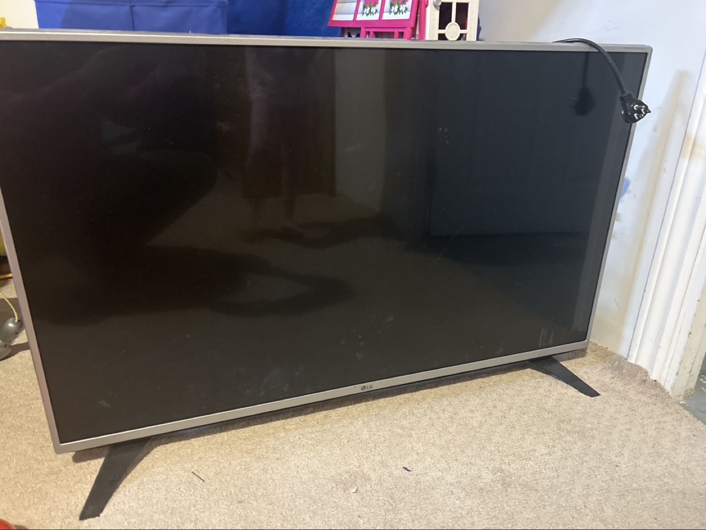 LG Flat Screen TV