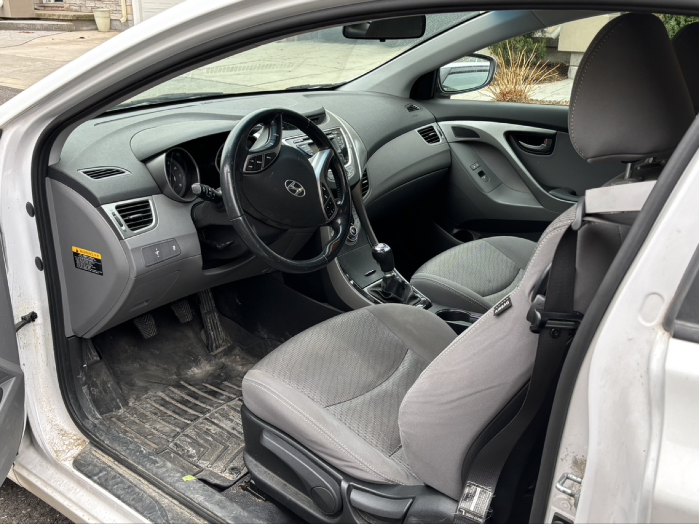 2013 Hyundai Elantra GLS Coupe - photo 2