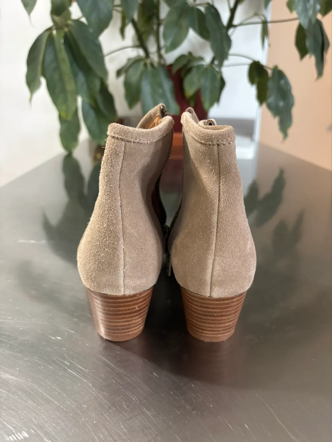 Brand new beige suede leather ankle boots. 🥰💝 image indicator(3)