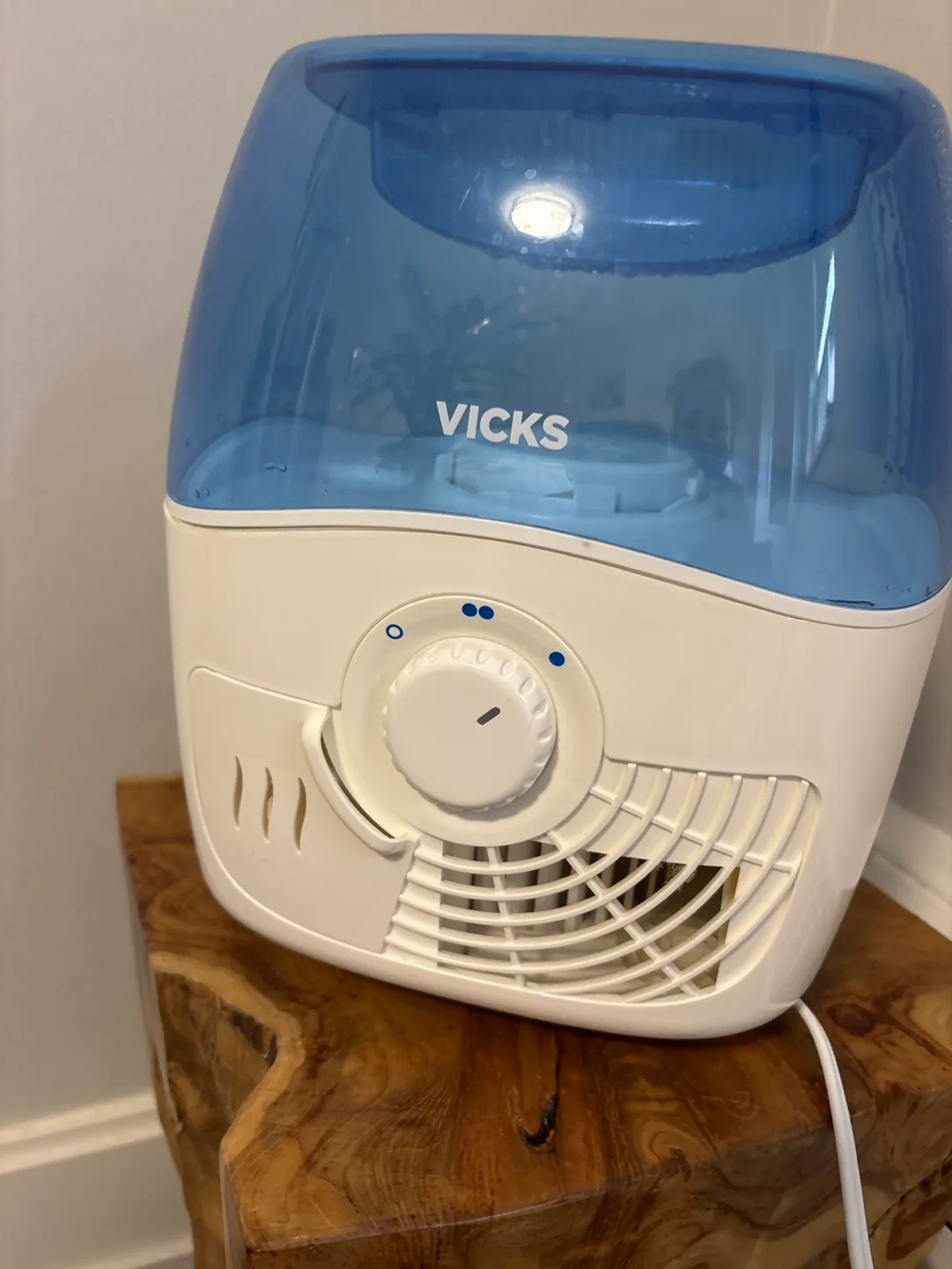 Vicks Humidifier thumbnail