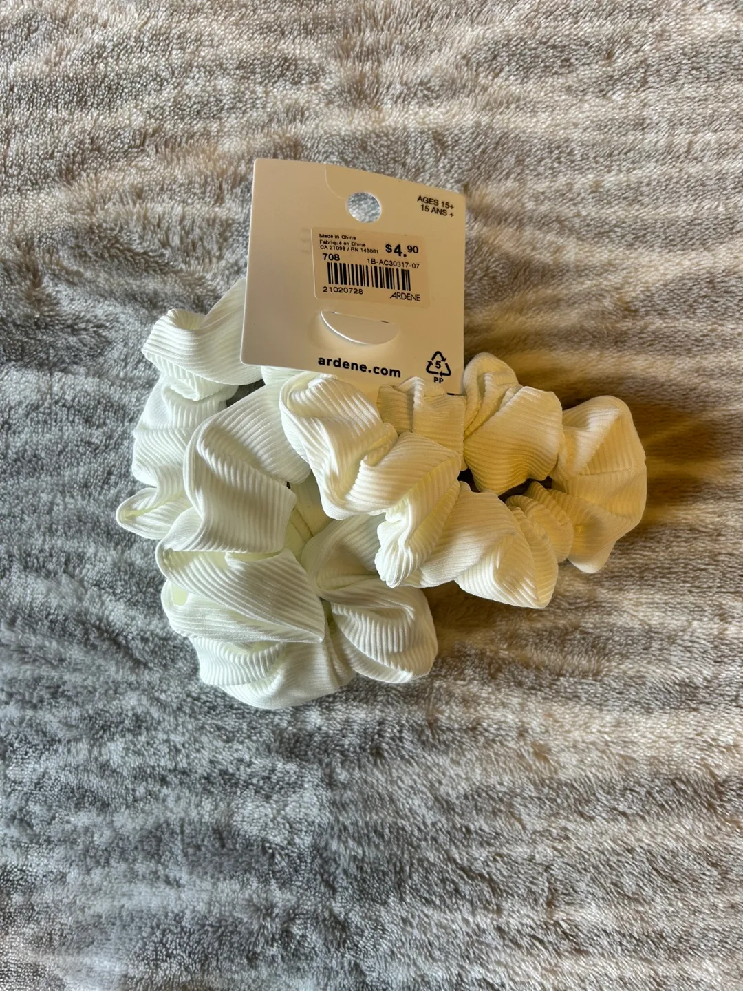✨✨ARDENE White Scrunchie Set image indicator(2)