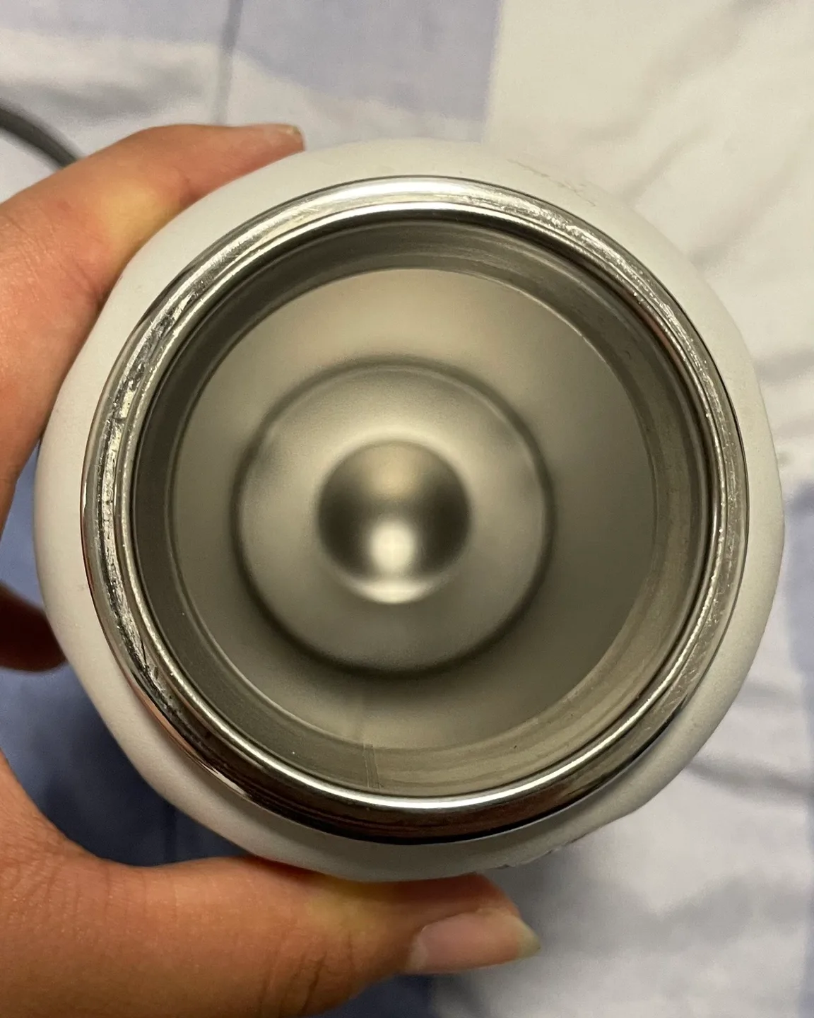 Thermos Flask Water Bottle with Two Lids image indicator(3)