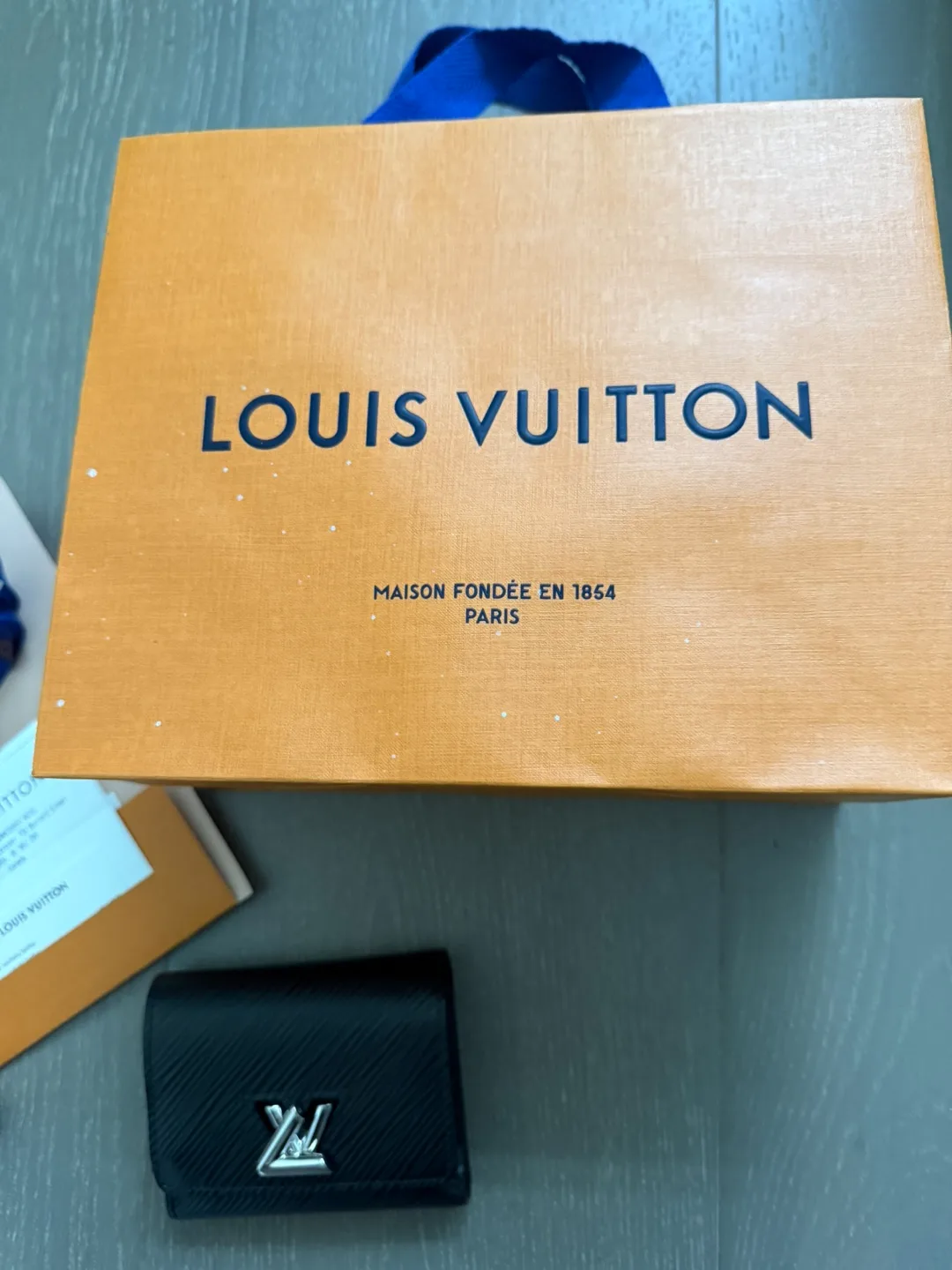 Louis Vuitton XS Zipped Wallet image indicator(3)